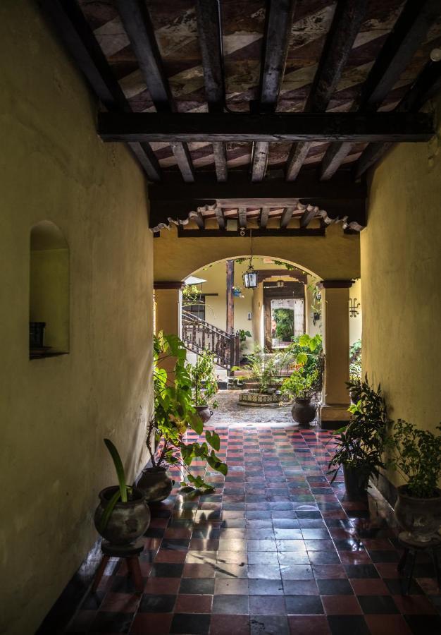 Hotel Museo Mayan Inn Chichicastenango Exterior photo
